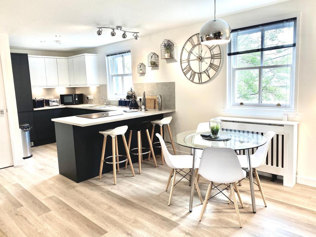 אורקני Stylish Central 2 Bedroom Apartment - Free Parking, Free Wifi מראה חיצוני תמונה