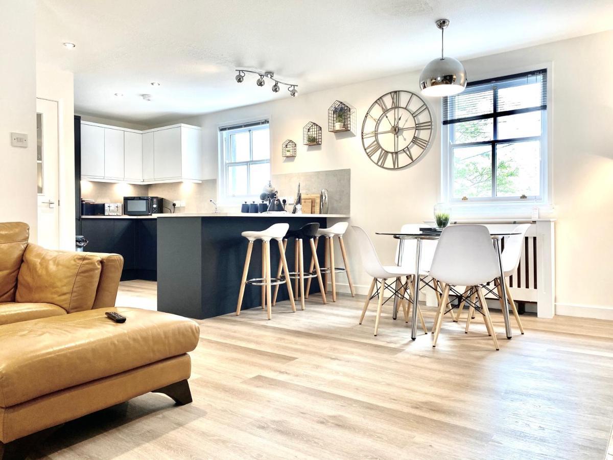 אורקני Stylish Central 2 Bedroom Apartment - Free Parking, Free Wifi מראה חיצוני תמונה
