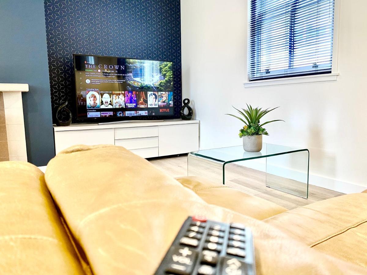 אורקני Stylish Central 2 Bedroom Apartment - Free Parking, Free Wifi מראה חיצוני תמונה